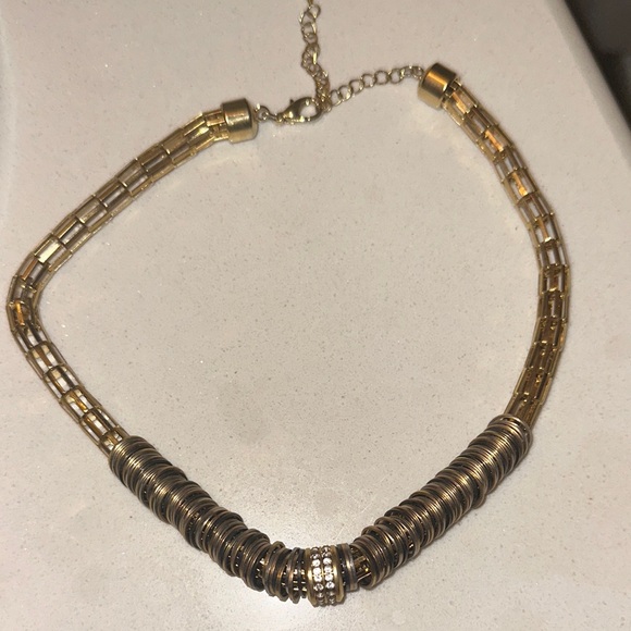 Elegant Gold and Silver Necklace - Picture 1 of 1